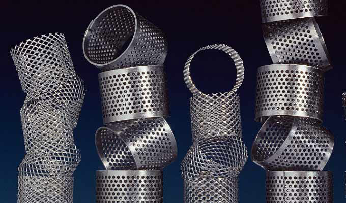 Perforated sheets filtration